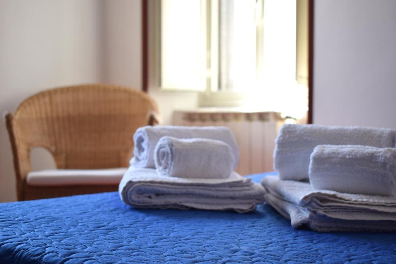 Domus - Casa Vacanza B&B Veroli Buitenkant foto